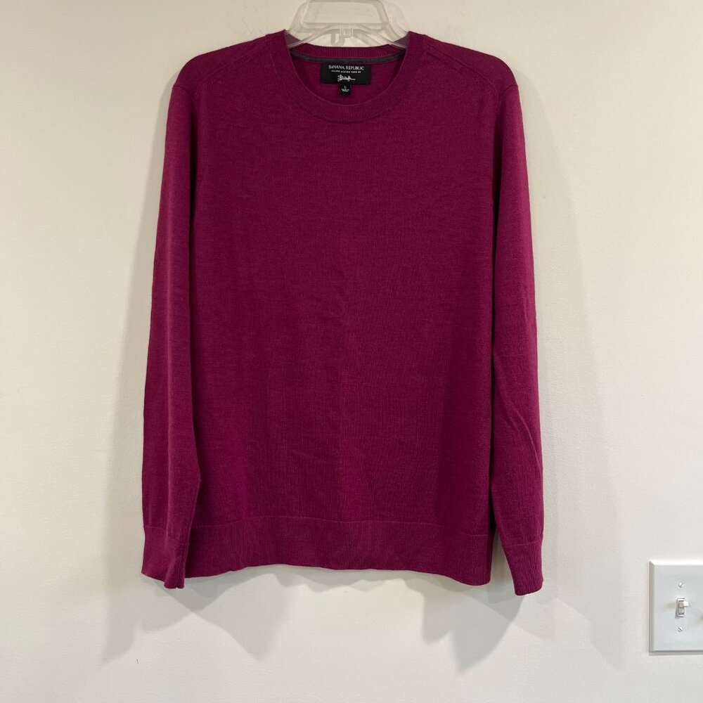Banana Republic Men's Italian Merino Crewneck Sweater Magenta Size Large Preppy